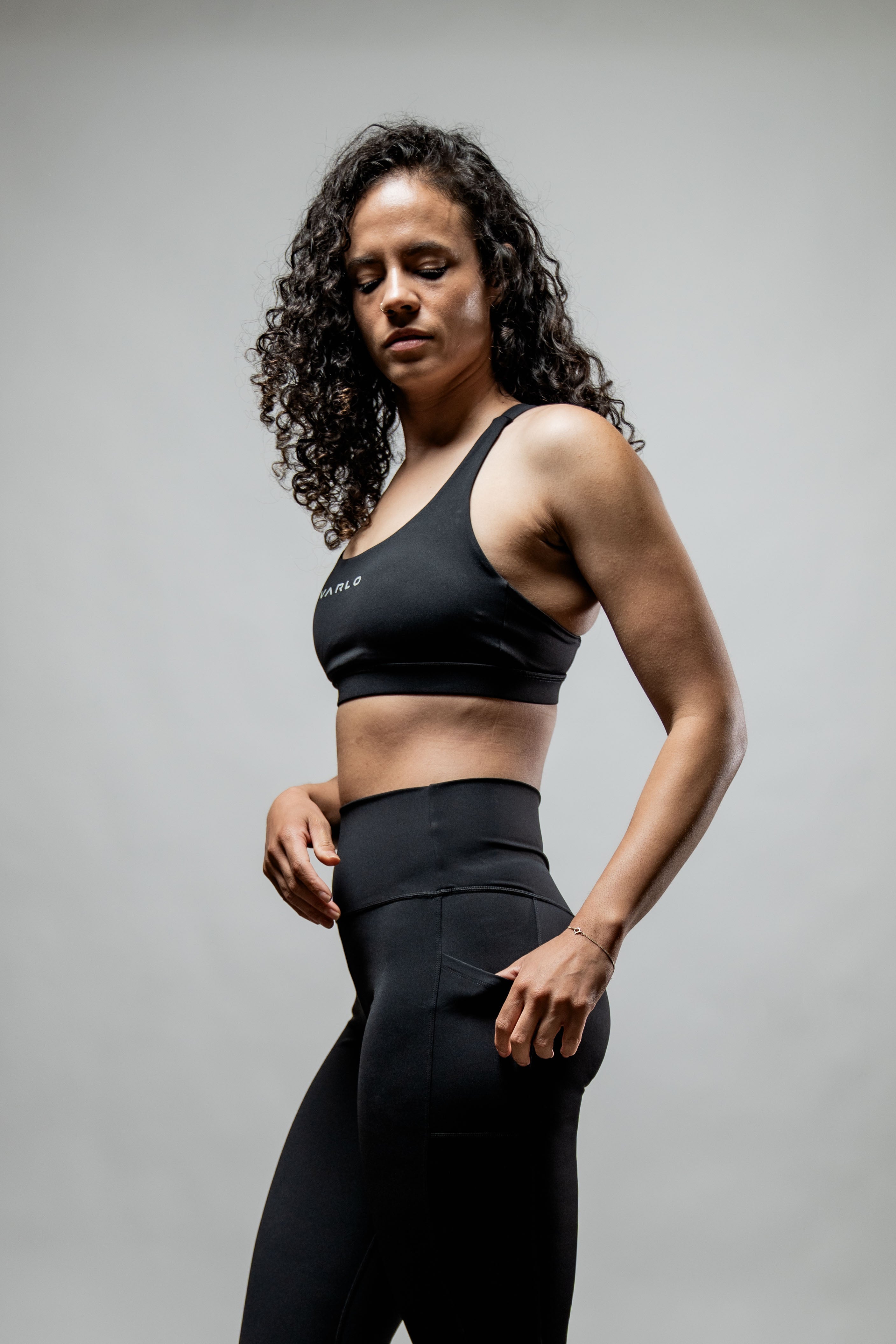 Women's SOHO Cross Back Sports Bra (Black)