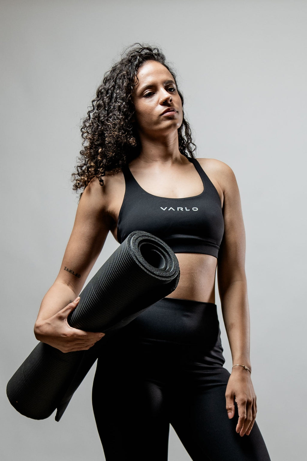 Women's SOHO Cross Back Sports Bra (Black)